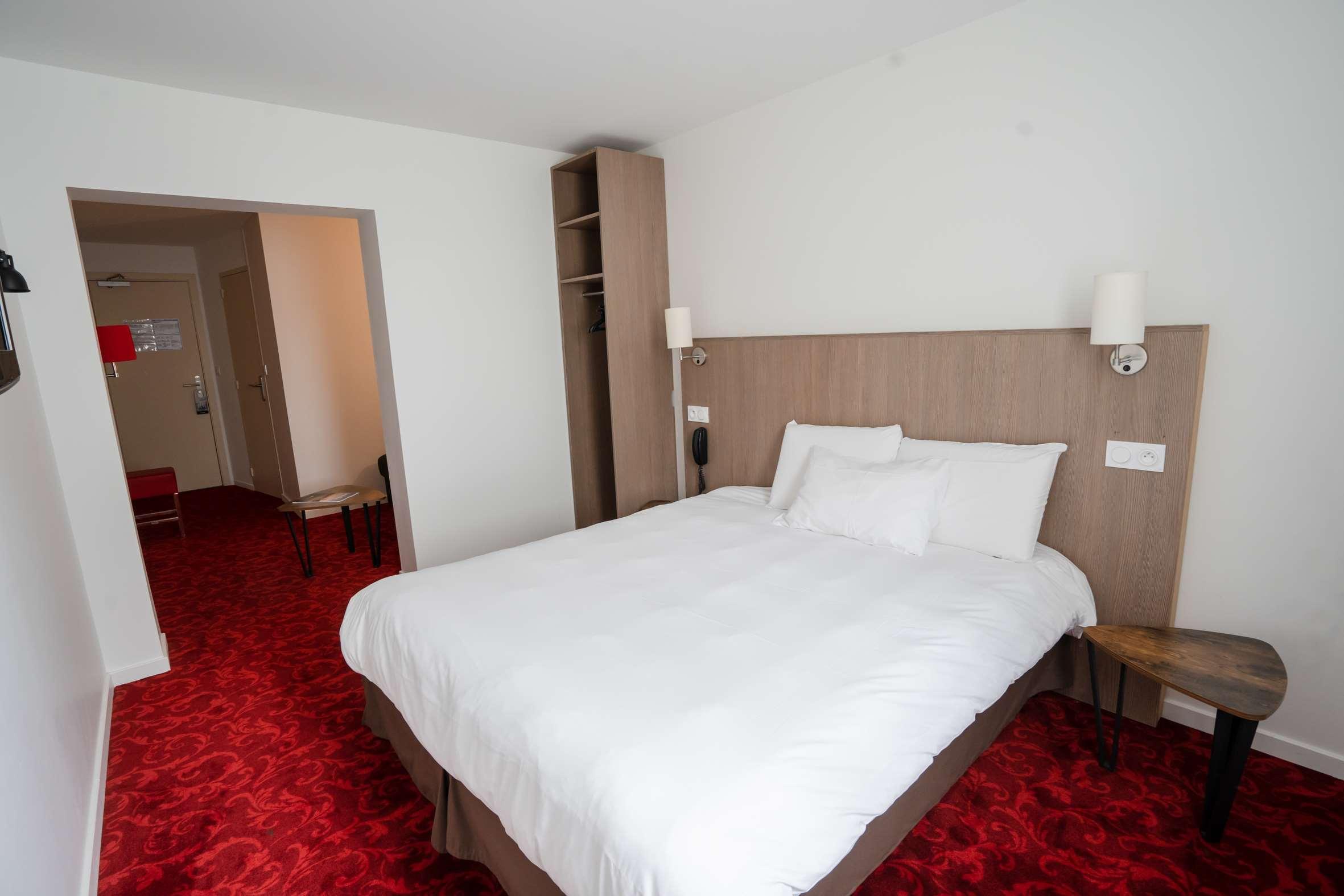 Brit Hotel Essentiel Cholet Ngoại thất bức ảnh