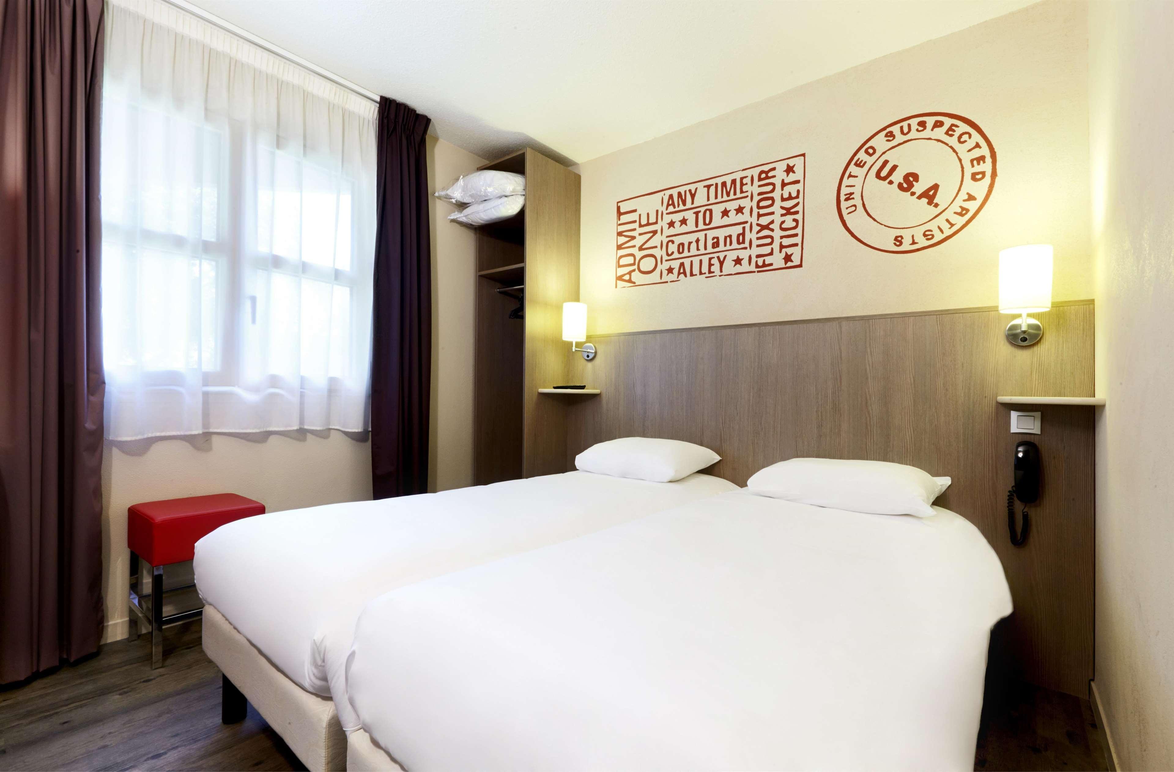 Brit Hotel Essentiel Cholet Ngoại thất bức ảnh